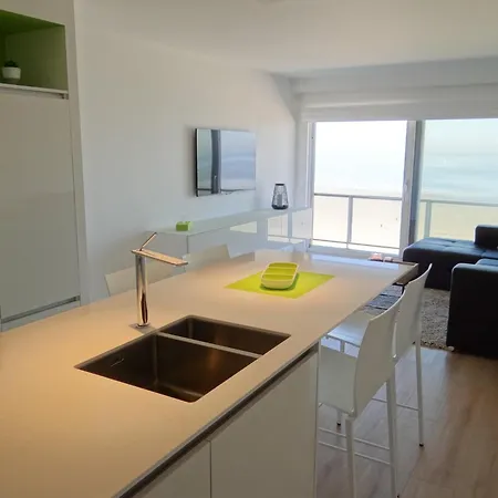 In Near The Beach, Cleaning Included * Nieuwpoort