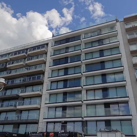 In Near The Beach, Cleaning Included Apartamento Nieuwpoort